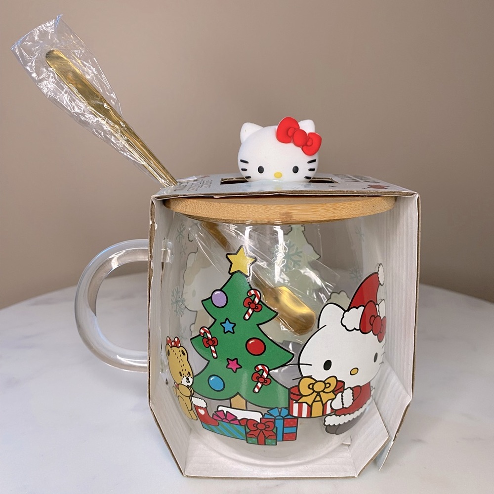 NWT Hello Kitty Glass Christmas Mug w/Gold Spoon